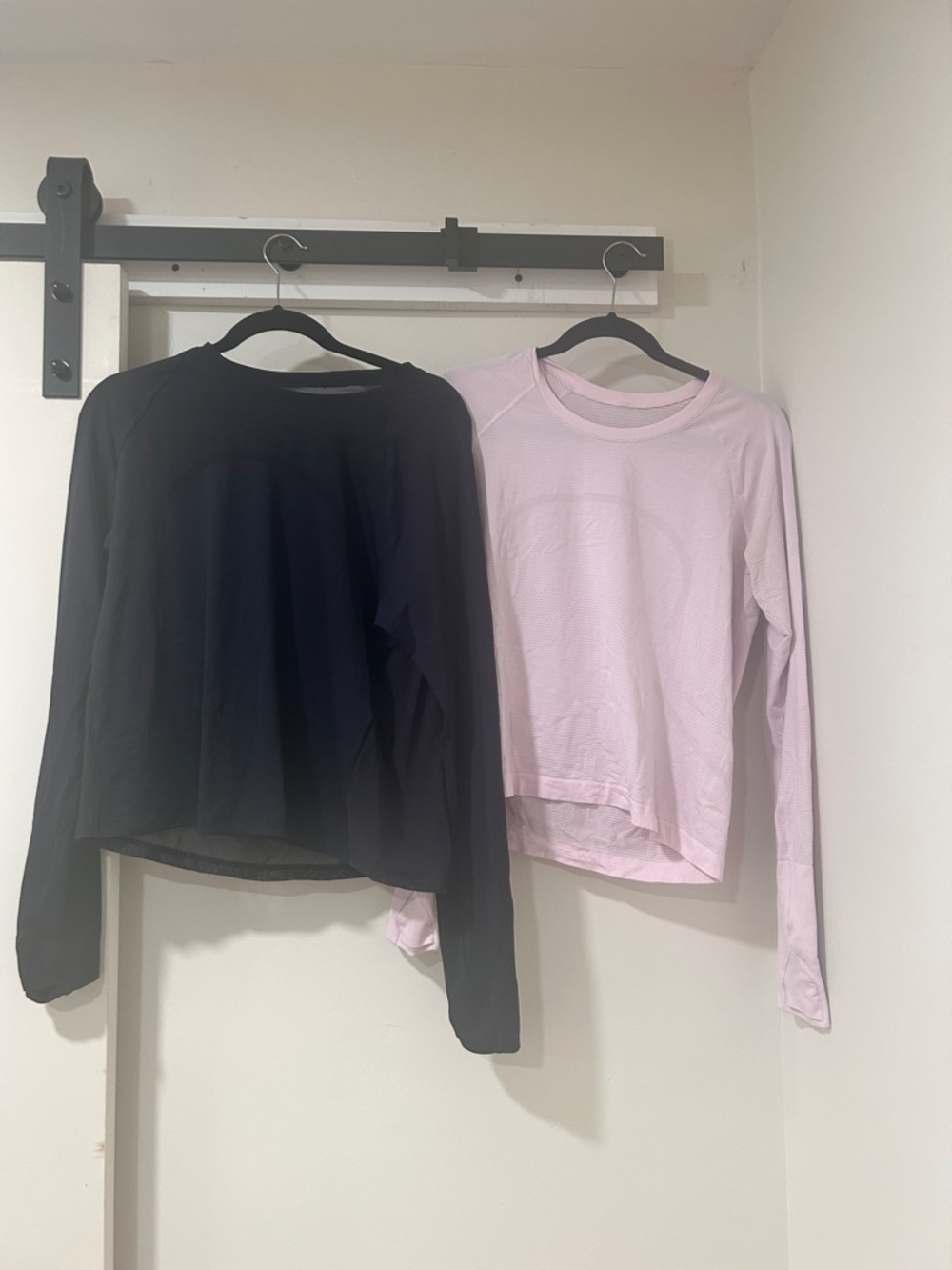 lululemon athletica Long Sleeve Crew Tops - Black & Light Pink